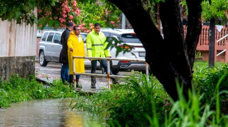 Gobierno de Tuxpan brindó atención inmediata a incidentes provocados por las lluvias y el “Norte” del Frente Frío N° 10