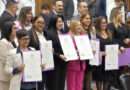 Entrega INE últimas 12 constancias de mayoría a jueces; cierra proceso electoral