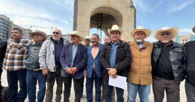 Reinicia diálogo entre agroproductores y Sader