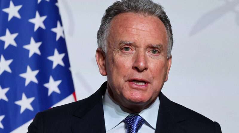 Enviado de Trump, Witkoff, se reunió en secreto con el hijo del derrocado Sha de Irán