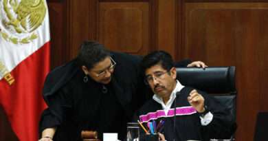 Rechaza Corte revisar sentencias de extintas salas