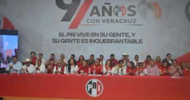 PRI recrimina a los que abandonaron al partido en su peor momento