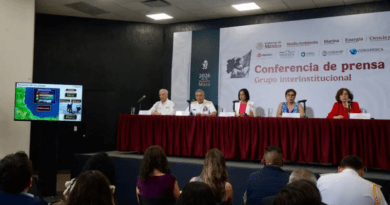 Pemex reconoce que uno de sus ductos causó el derrame en el Golfo de México; separa a tres funcionarios