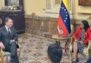 Venezuela firma nuevos acuerdos con EU en materia de petróleo y gas