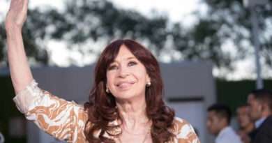 Testigo en juicio contra Cristina Fernández admite haber dado falso testimonio
