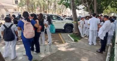Evacúan tres facultades de la UV Región Veracruz