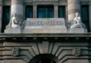 Peso mexicano avanza tras decisión del Banco de México de mantener tasa de interés