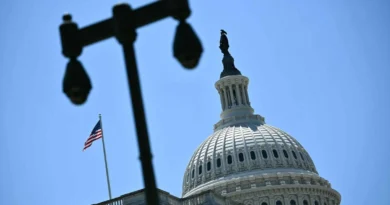 Juez federal anula política antinmigrante de Trump; EU deberá reanudar trámites de asilo y residencia