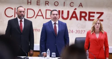 Cruz Pérez Cuéllar deja alcaldía de Ciudad Juárez y busca candidatura de Morena en Chihuahua