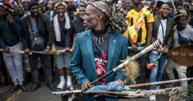 Miles realizan marcha xenofóbica en Sudáfrica para pedir la expulsión de migrantes